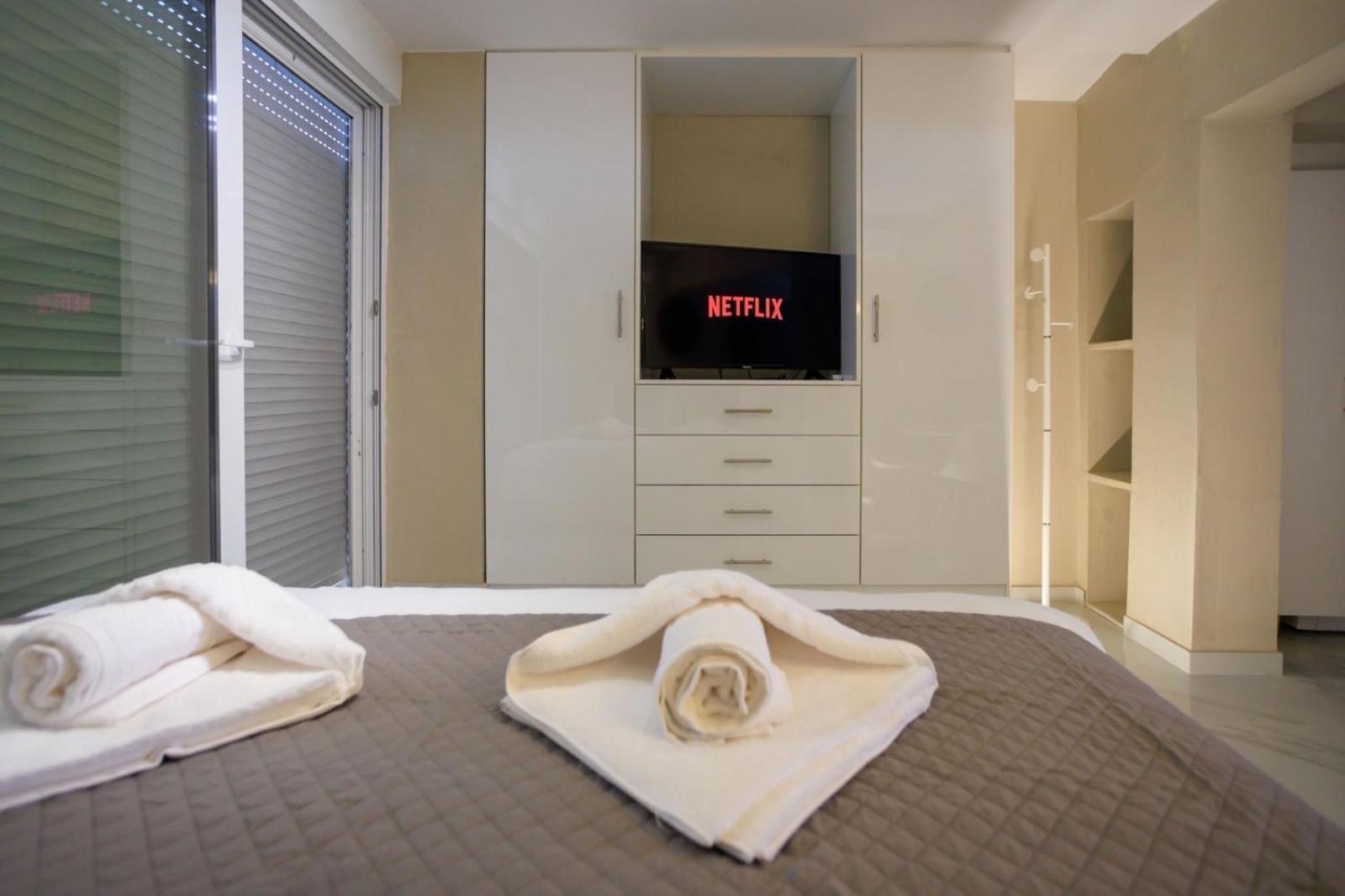 Aiolos New Smyrni View Loft Suite Ateny Zewnętrze zdjęcie