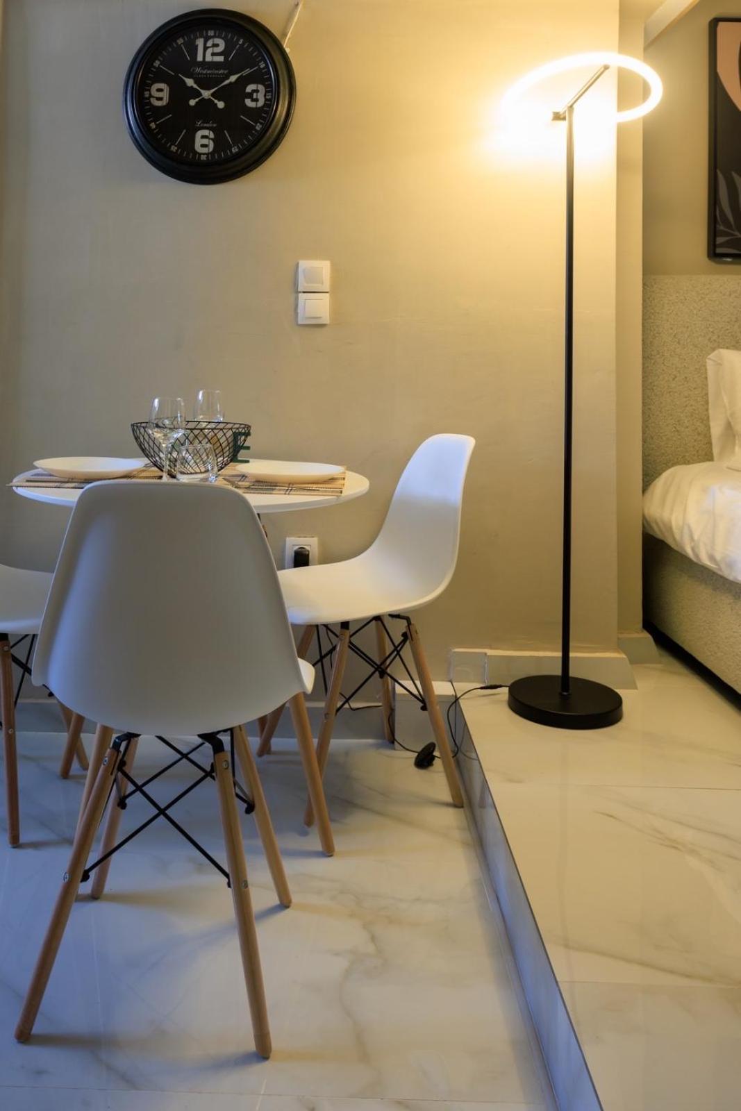 Aiolos New Smyrni View Loft Suite Ateny Zewnętrze zdjęcie